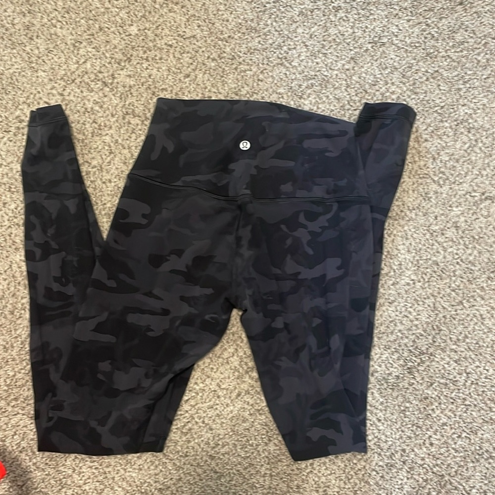 Camo Lululemon leggings